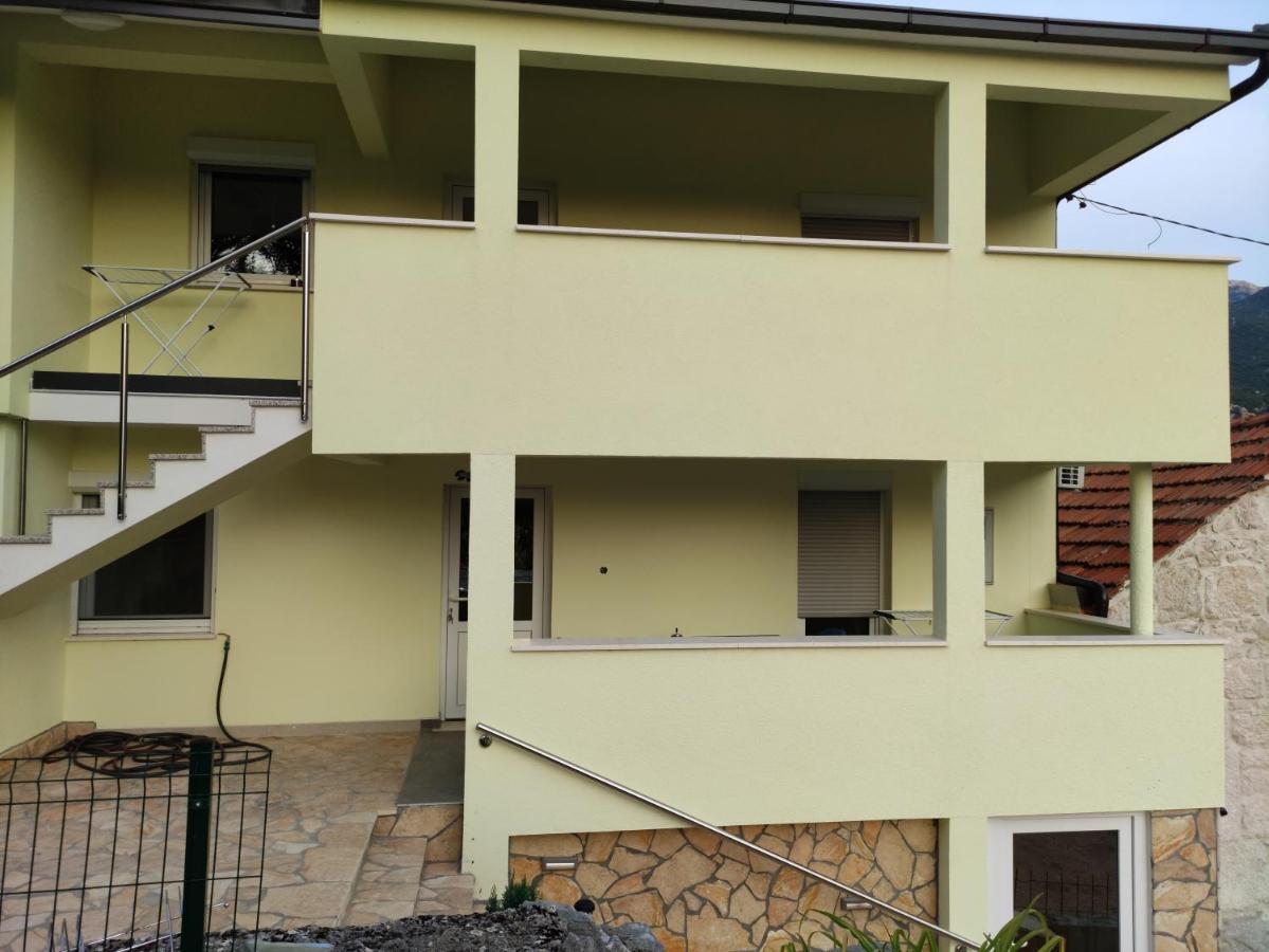 Apartment Mira 2 Zagvozd