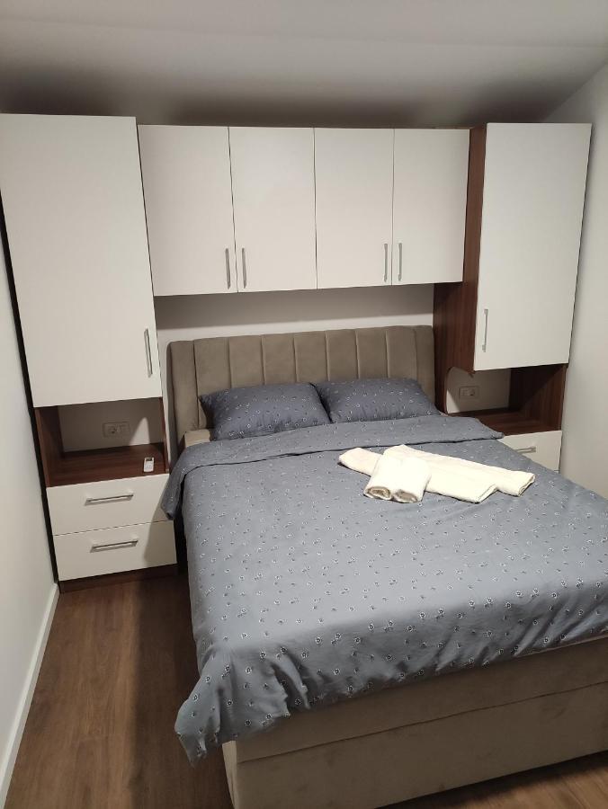 Mira 2 Apartment