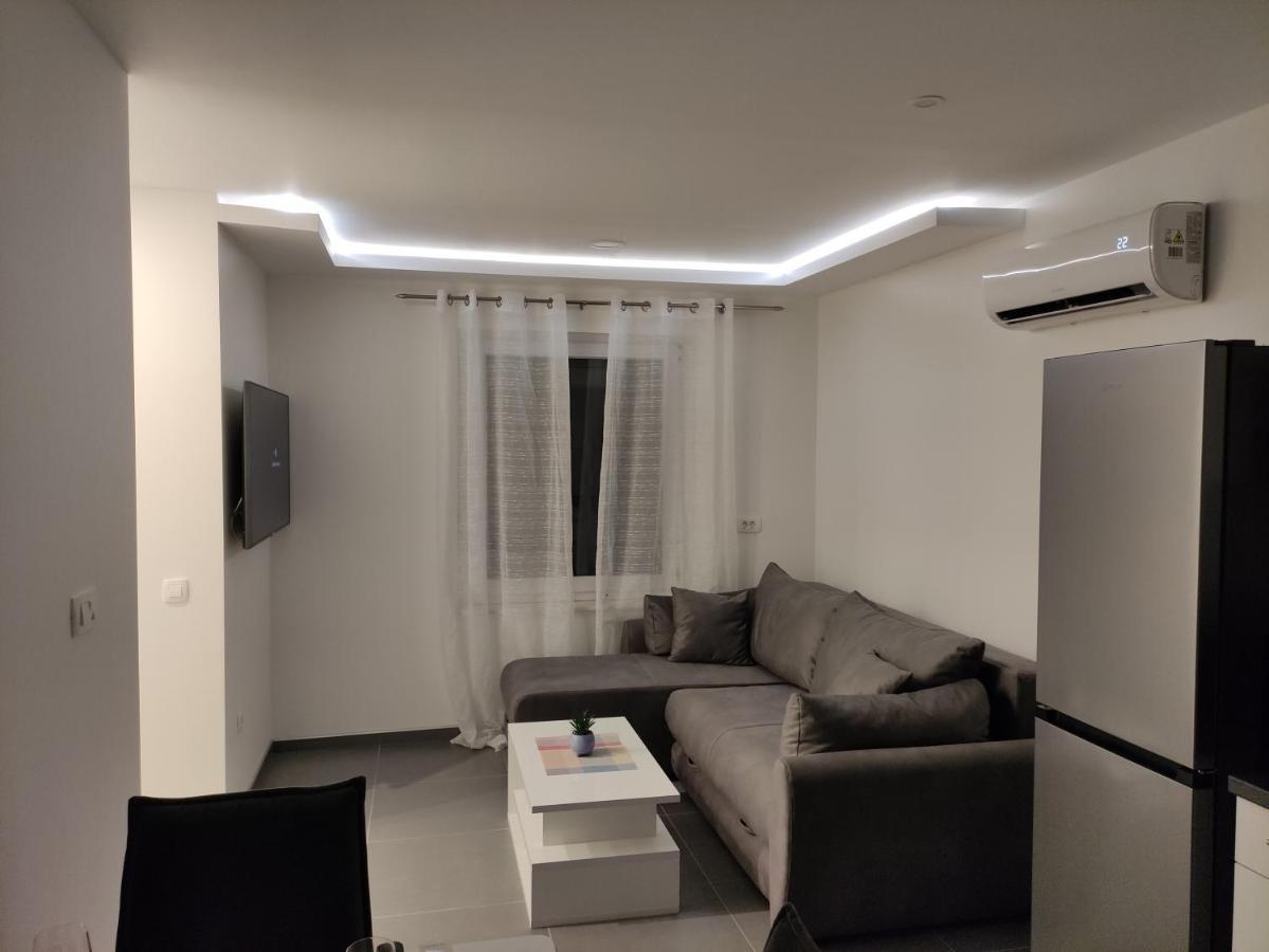 Apartment Mira 2 Zagvozd